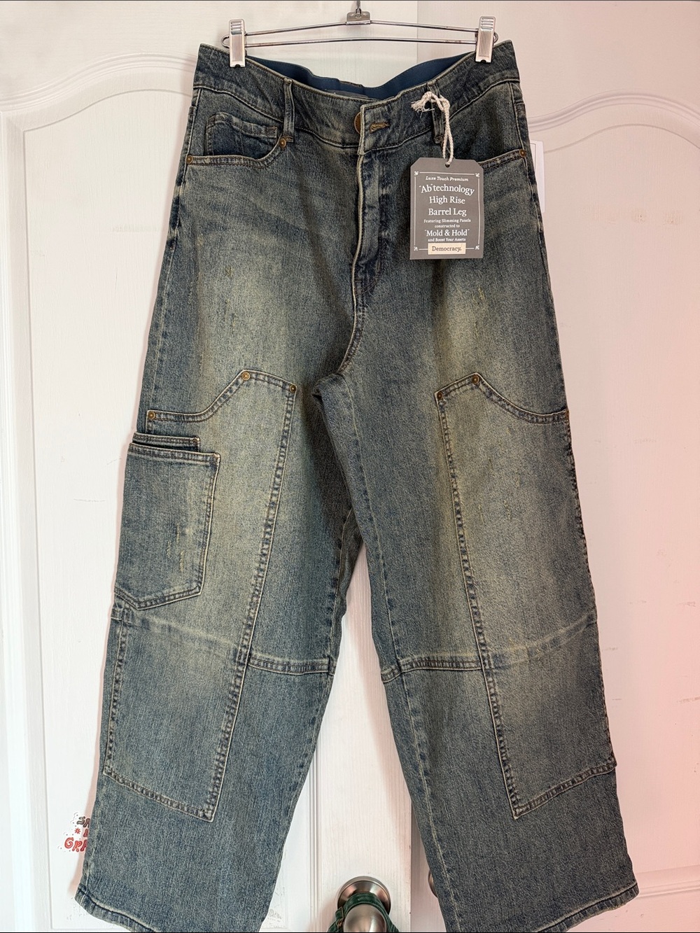 Democracy women's  Relaxed Barrel-Leg Jeans in Faded Blue